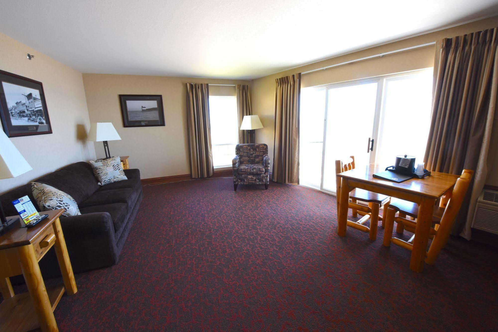 Bridge Vista Beach Hotel And Convention Center Mackinaw City Dış mekan fotoğraf
