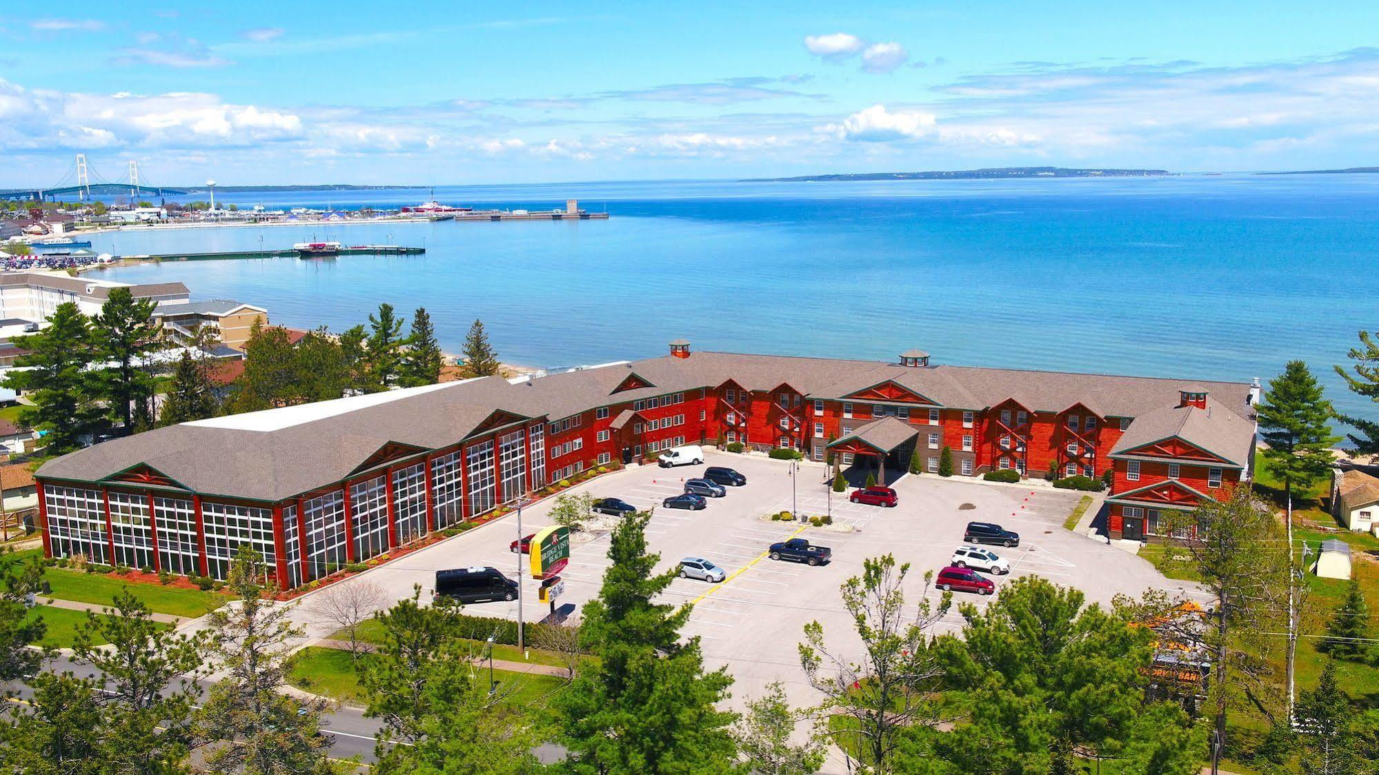 Bridge Vista Beach Hotel And Convention Center Mackinaw City Dış mekan fotoğraf